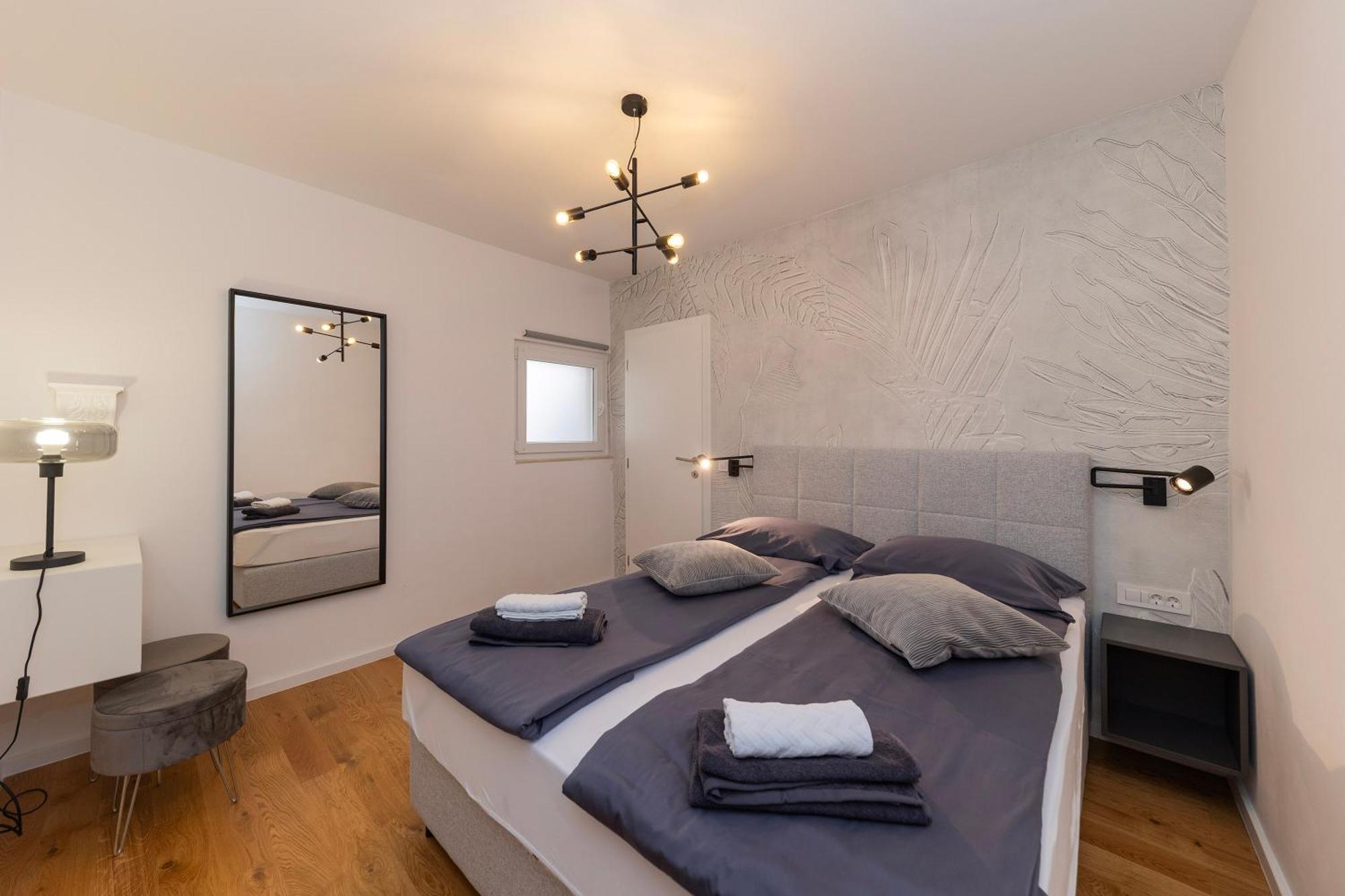 Find Your Haven In Morena Celeste Seaside Puntamika Apartments! Zadar Exterior photo